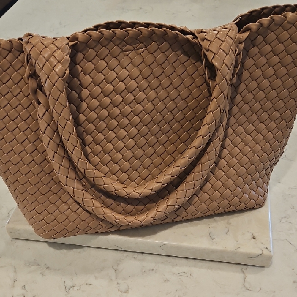 Rachel Zoe Nude/Tan Large Woven Vegan Leather Tote Bag & Pouch/Wallet. NWT!